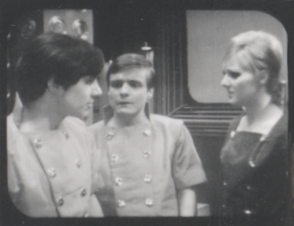Polly's clothes and hairstyle in the latter half of Episode 1.